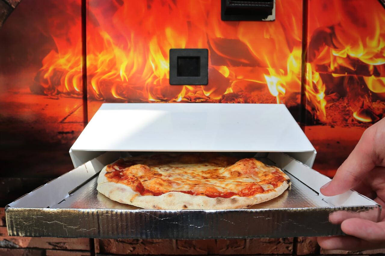Refurbished Pizza Vending Machine
